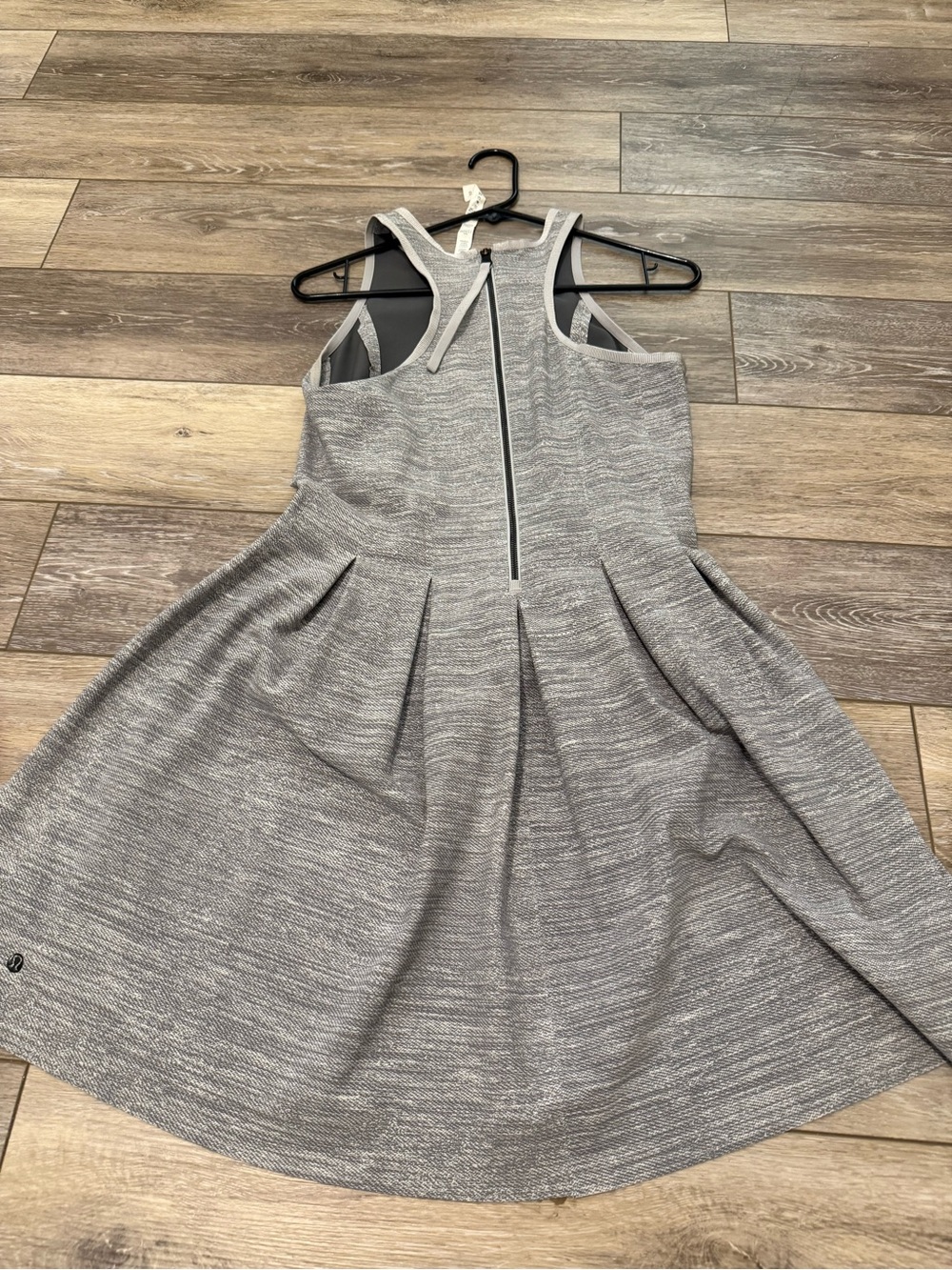 🩶Lululemon Here to There Dress - Size 10
- color heathered silver - tennis 🩶 - Picture 10 of 10